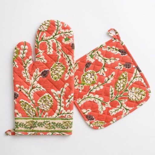 Pomegranate Harvest Pinecone Oven Mitt Set