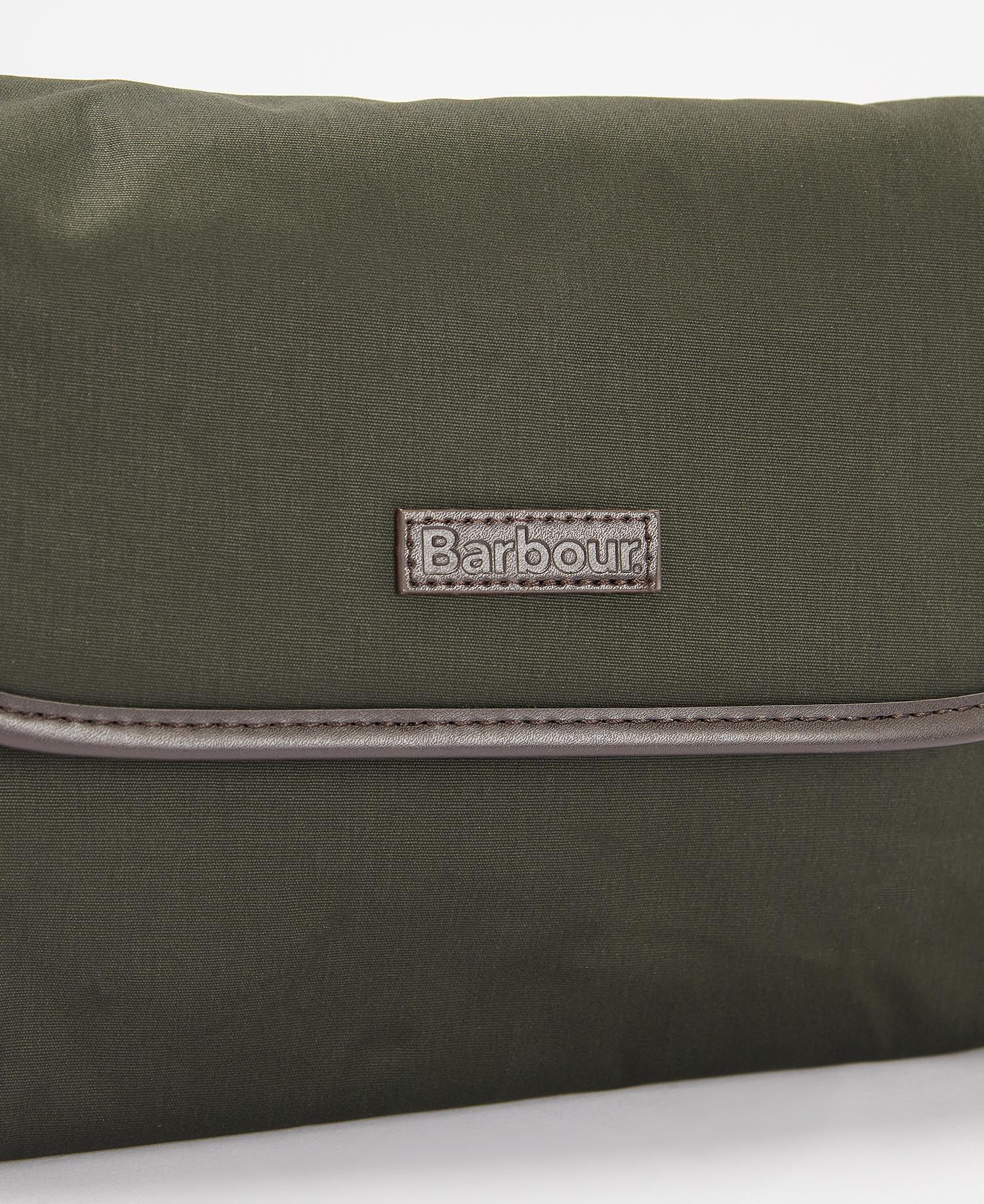 Barbour Wax Hanging Washbag