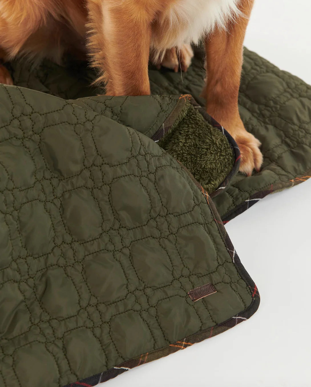 Barbour Dog Bone Quilted Blanket - Dark Olive